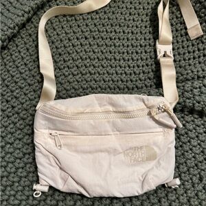 The North Face Women’s Never Stop Lumbar Pack